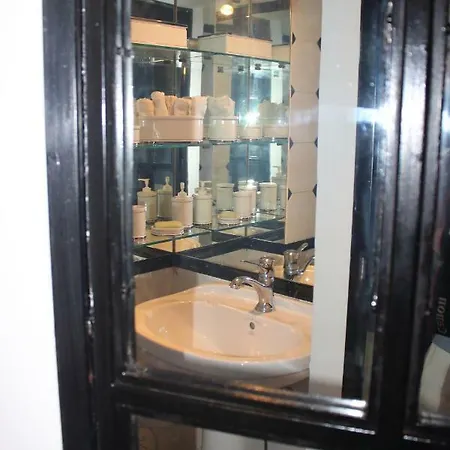 Penelope's House Rom